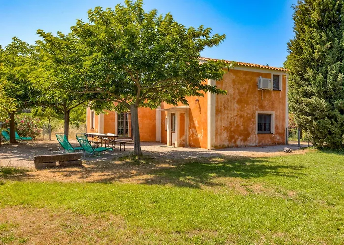 Maison Orange Hébergement de vacances Aspiran