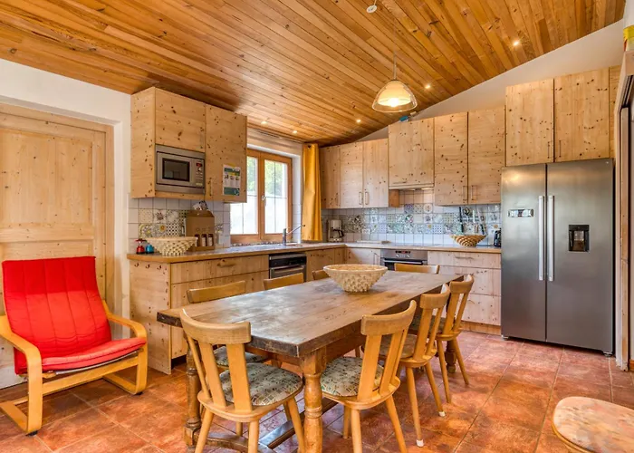 Maison Orange Hébergement de vacances Aspiran